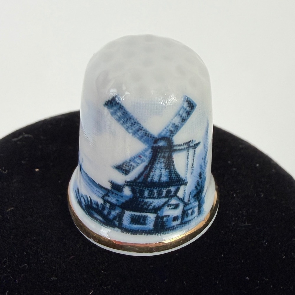 Vintage Porcelain Thimble Blue White Dutch Windmill Gold Rim Sewing Collectible